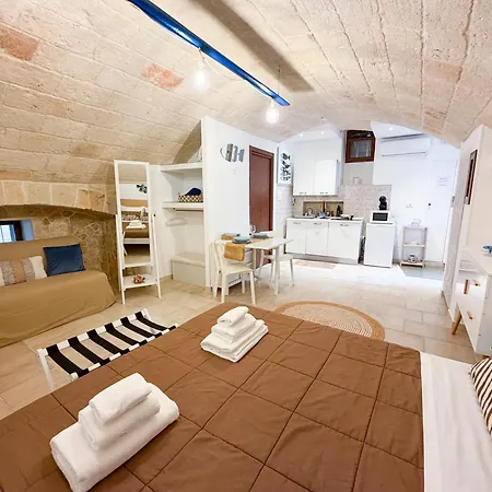 Apartman Pietra & Mare H2o Historic Center By Gessica *